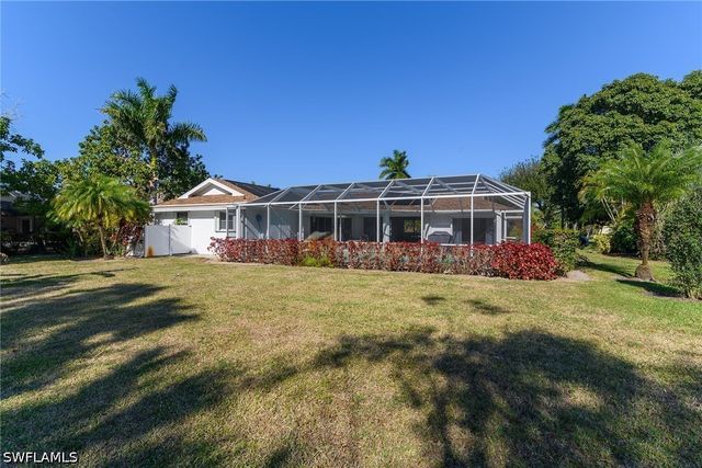 178 Torrey Pines PT, Naples, FL 34113
