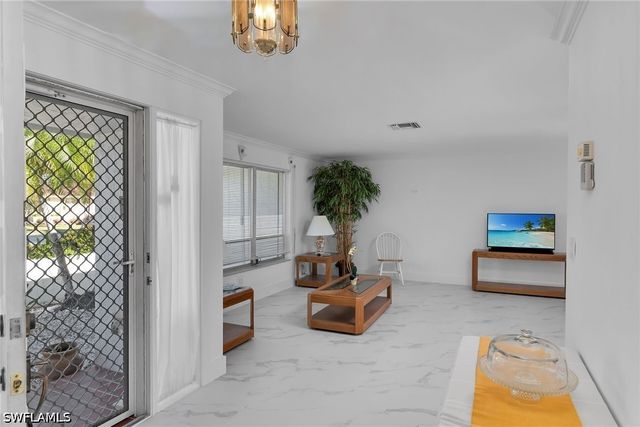178 Torrey Pines PT, Naples, FL 34113