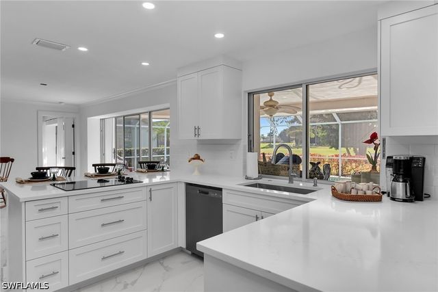 178 Torrey Pines PT, Naples, FL 34113