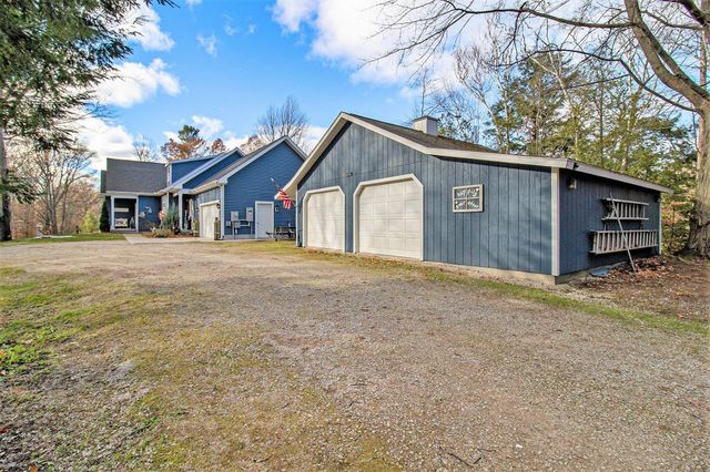 6774 Mears Road, Ludington, MI 49431