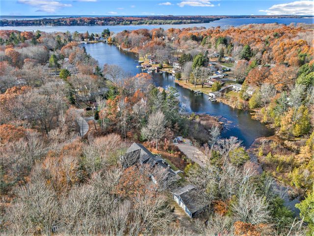6774 Mears Road, Ludington, MI 49431