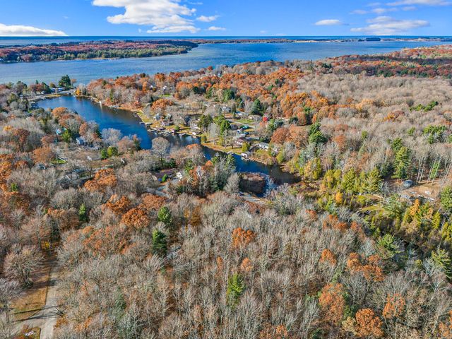 6774 Mears Road, Ludington, MI 49431