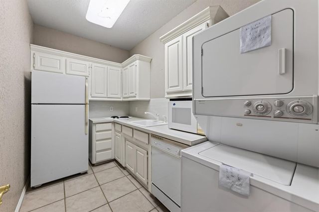 3201 Wakefield Lane, Choctaw, OK 73020