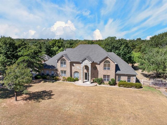 3201 Wakefield Lane, Choctaw, OK 73020