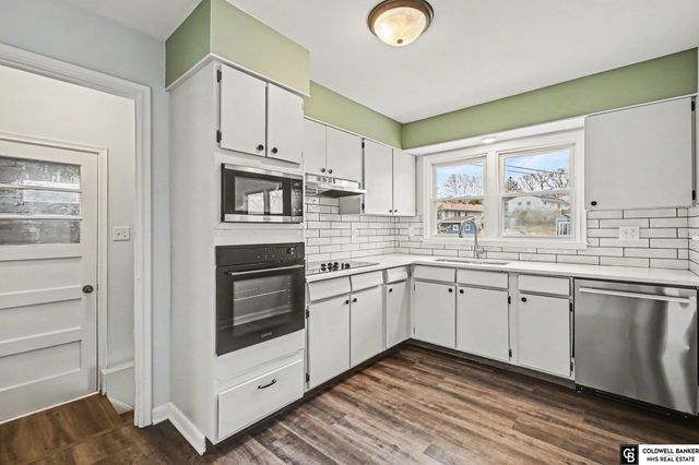 1405 Freeman Drive, Bellevue, NE 68005
