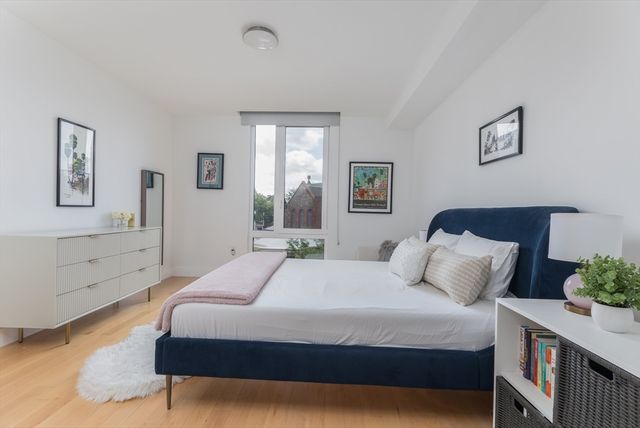 7 Beech St 310, Cambridge, MA 02140