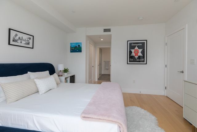 7 Beech St 310, Cambridge, MA 02140