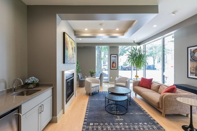 7 Beech St 310, Cambridge, MA 02140