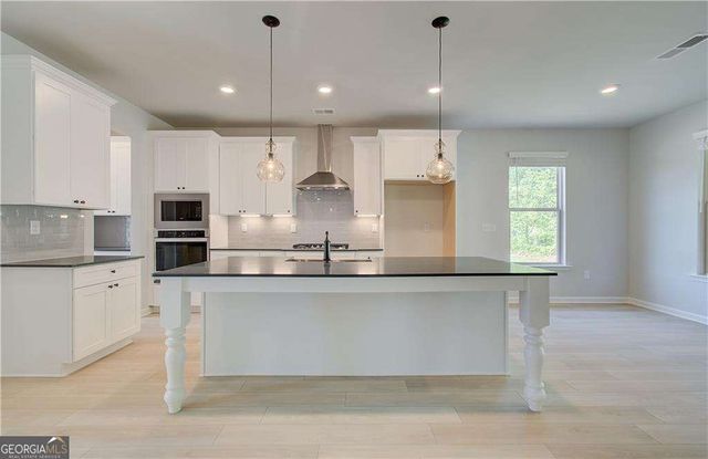 258 Linford Drive, Locust Grove, GA 30248