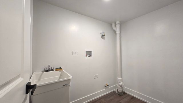 14223 S Eggleston Avenue, Riverdale, IL 60827