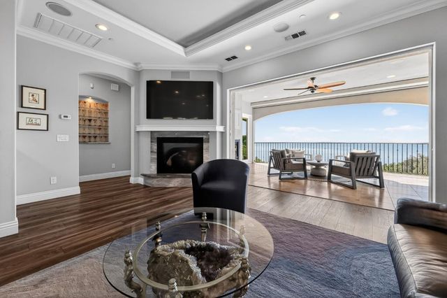 2129 Outrigger Dr, El Dorado Hills, CA 95762