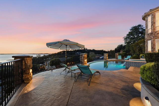 2129 Outrigger Dr, El Dorado Hills, CA 95762