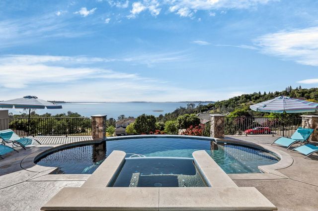 2129 Outrigger Dr, El Dorado Hills, CA 95762