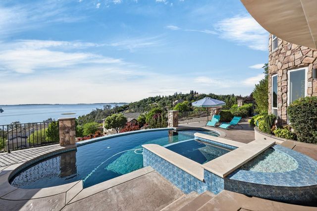 2129 Outrigger Dr, El Dorado Hills, CA 95762