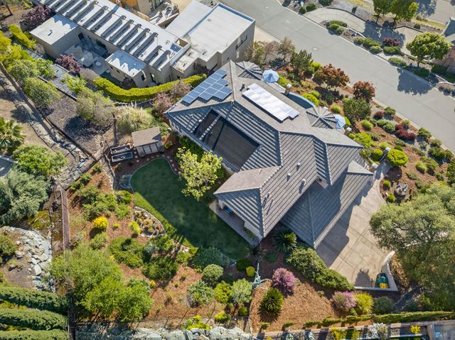 2129 Outrigger Dr, El Dorado Hills, CA 95762