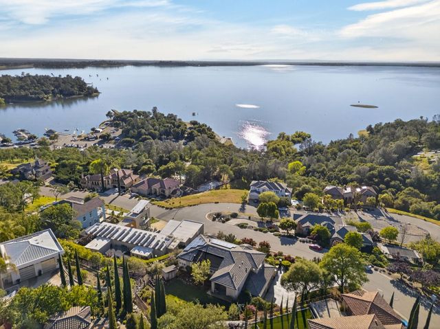 2129 Outrigger Dr, El Dorado Hills, CA 95762