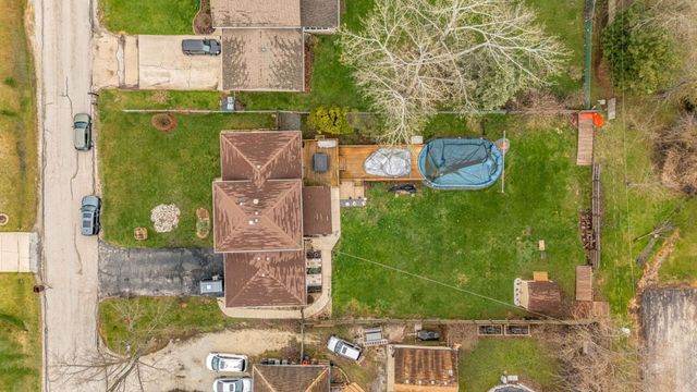 19727 Greenview Avenue, Mokena, IL 60448