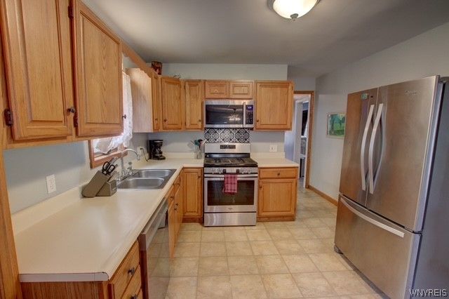 32 Tamarack Street, Buffalo, NY 14220