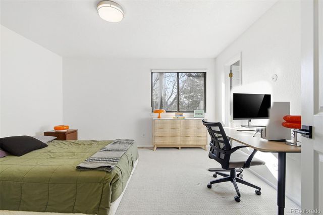 8686 Carr Loop, Arvada, CO 80005