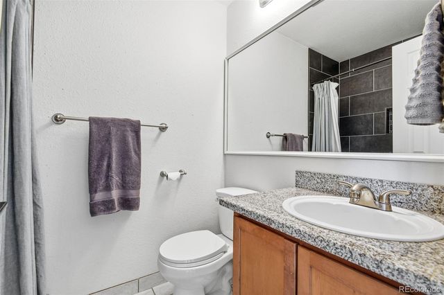 8686 Carr Loop, Arvada, CO 80005