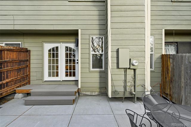 8686 Carr Loop, Arvada, CO 80005