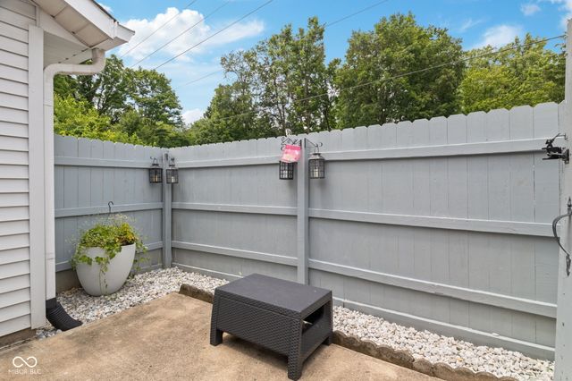 5662 Misty Ridge Drive, Indianapolis, IN 46237
