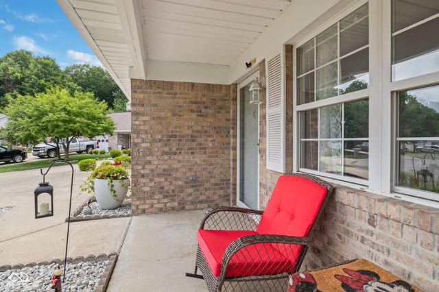 5662 Misty Ridge Drive, Indianapolis, IN 46237