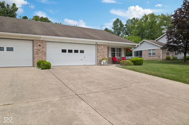 5662 Misty Ridge Drive, Indianapolis, IN 46237