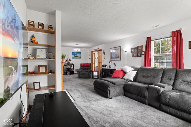 5662 Misty Ridge Drive, Indianapolis, IN 46237