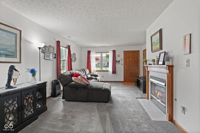 5662 Misty Ridge Drive, Indianapolis, IN 46237