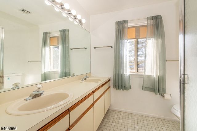 7 Drake Ln 7, Roxbury Twp., NJ 07852