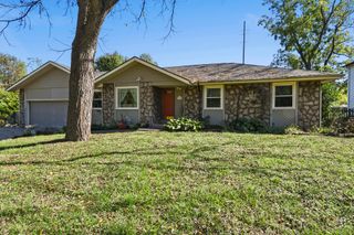 4458 South Holland Avenue, Springfield, MO 65810