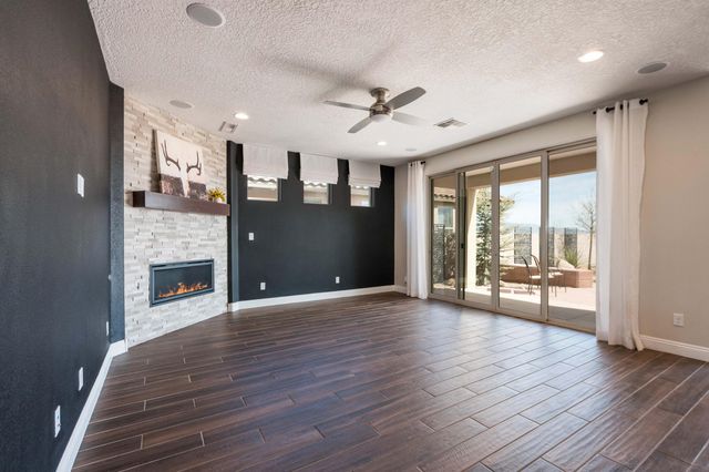 1608 Mammoth Way NW, Albuquerque, NM 87120