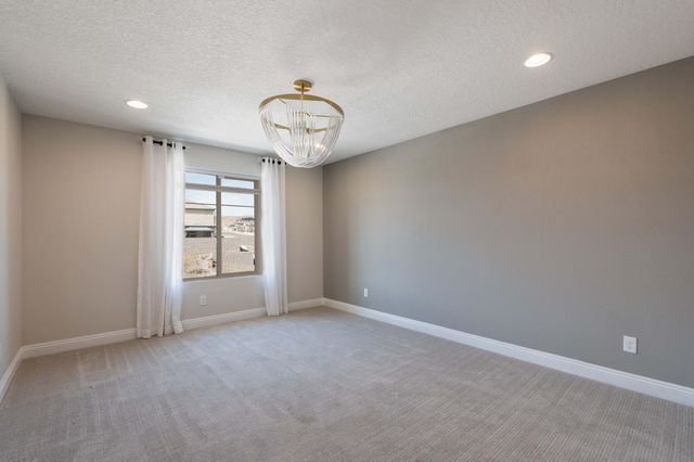 1608 Mammoth Way NW, Albuquerque, NM 87120