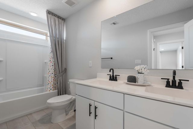 1608 Mammoth Way NW, Albuquerque, NM 87120