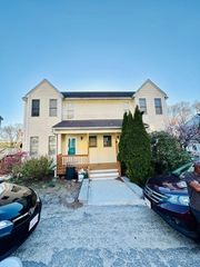 440 Plantation St 440, Worcester, MA 01605