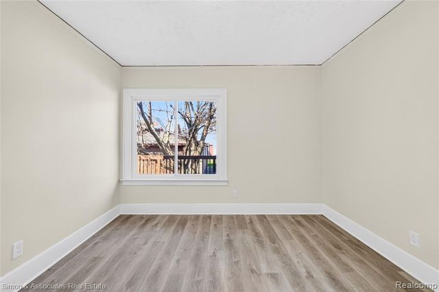 5019 Maple Street, Dearborn, MI 48126