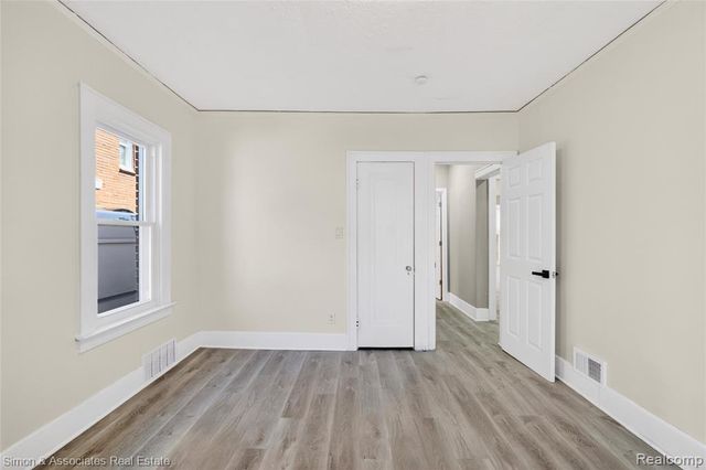 5019 Maple Street, Dearborn, MI 48126