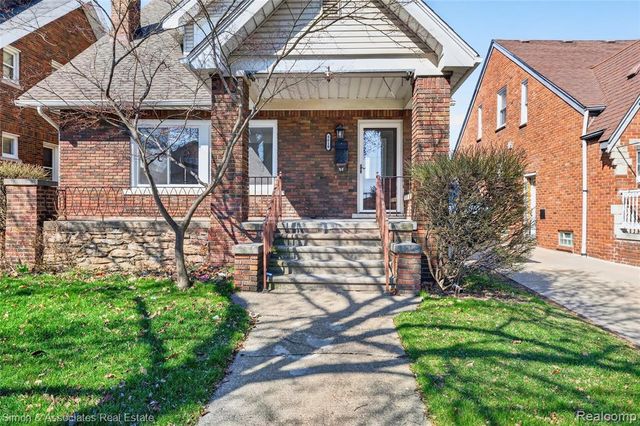 5019 Maple Street, Dearborn, MI 48126