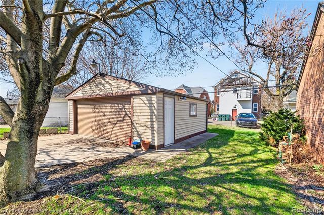 5019 Maple Street, Dearborn, MI 48126