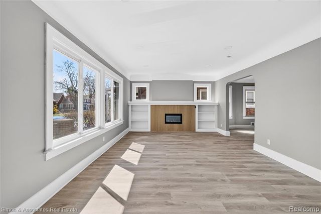 5019 Maple Street, Dearborn, MI 48126