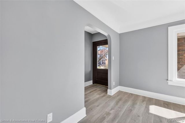 5019 Maple Street, Dearborn, MI 48126