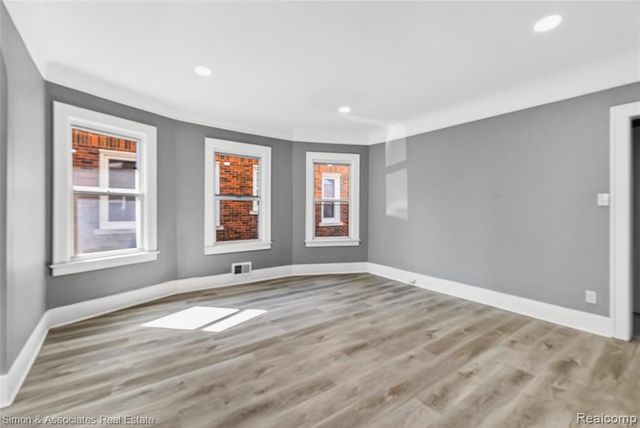 5019 Maple Street, Dearborn, MI 48126
