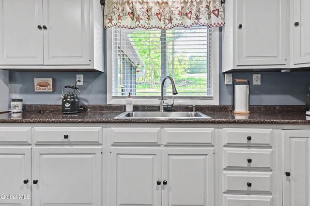 206 Hillview Road, Gloversville, NY 12078