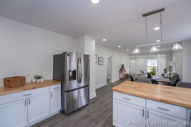1642 Mills Avenue, North Muskegon City, MI 49445