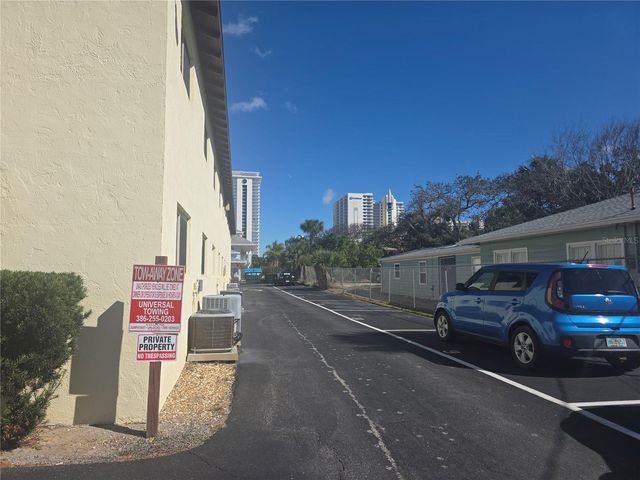 400 OAKRIDGE BOULEVARD 60, Daytona Beach, FL 32118