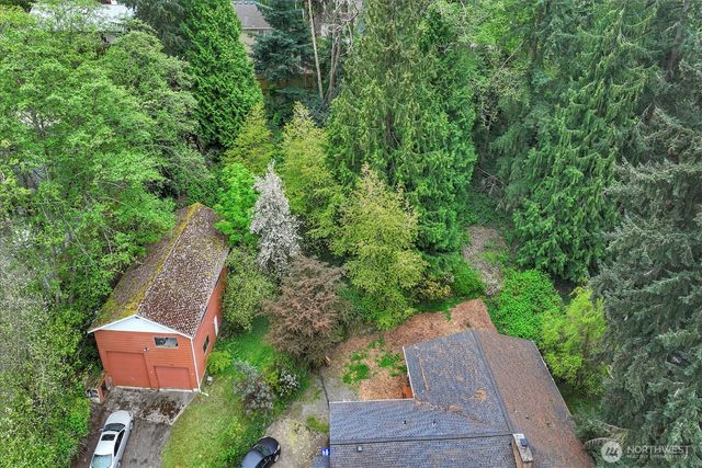 119 N 205th Street, Shoreline, WA 98133