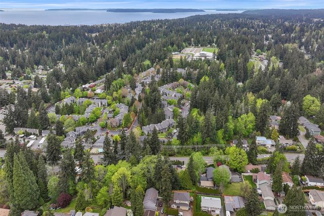 119 N 205th Street, Shoreline, WA 98133