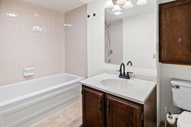 121 E navajo Street, West Lafayette, IN 47906