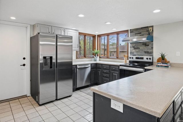 121 E navajo Street, West Lafayette, IN 47906